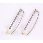 Hosszú fülbevaló fehér korallal