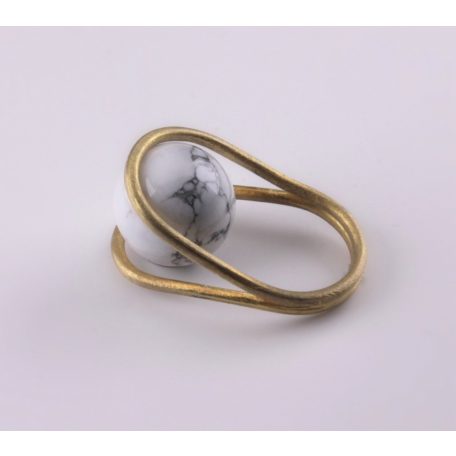 Cserélhető köves gyűrű